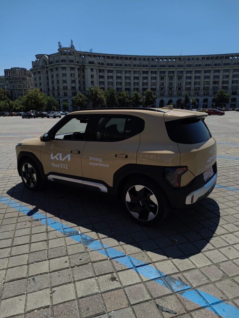 Test KIA EV2: cum se descurcă cea mai mică electrică Kia în traficul din București